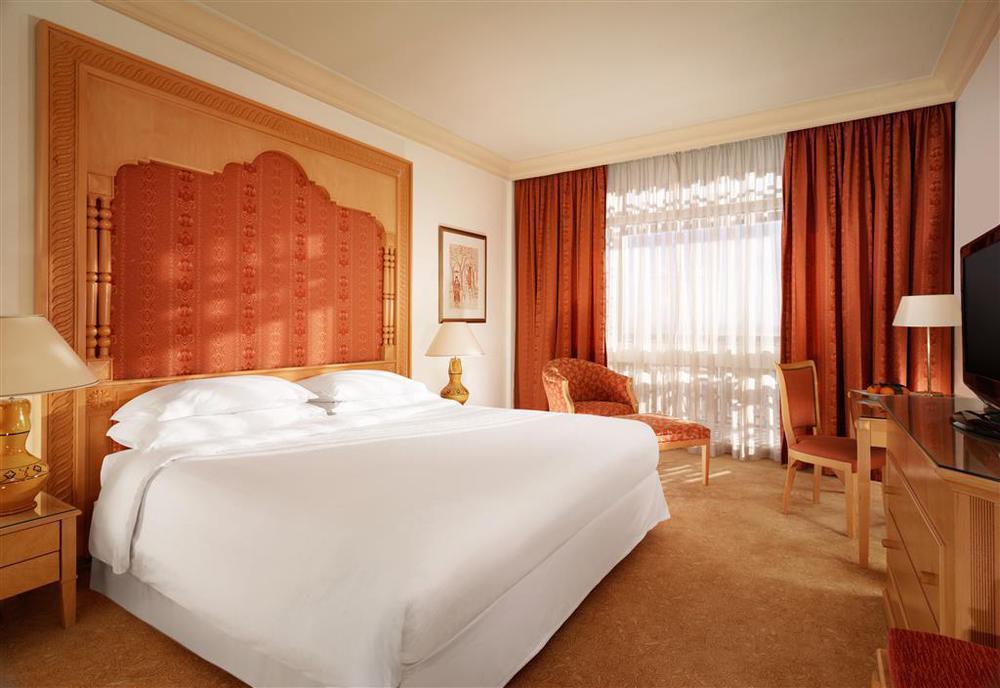 Sheraton Tunis Hotel Стая снимка